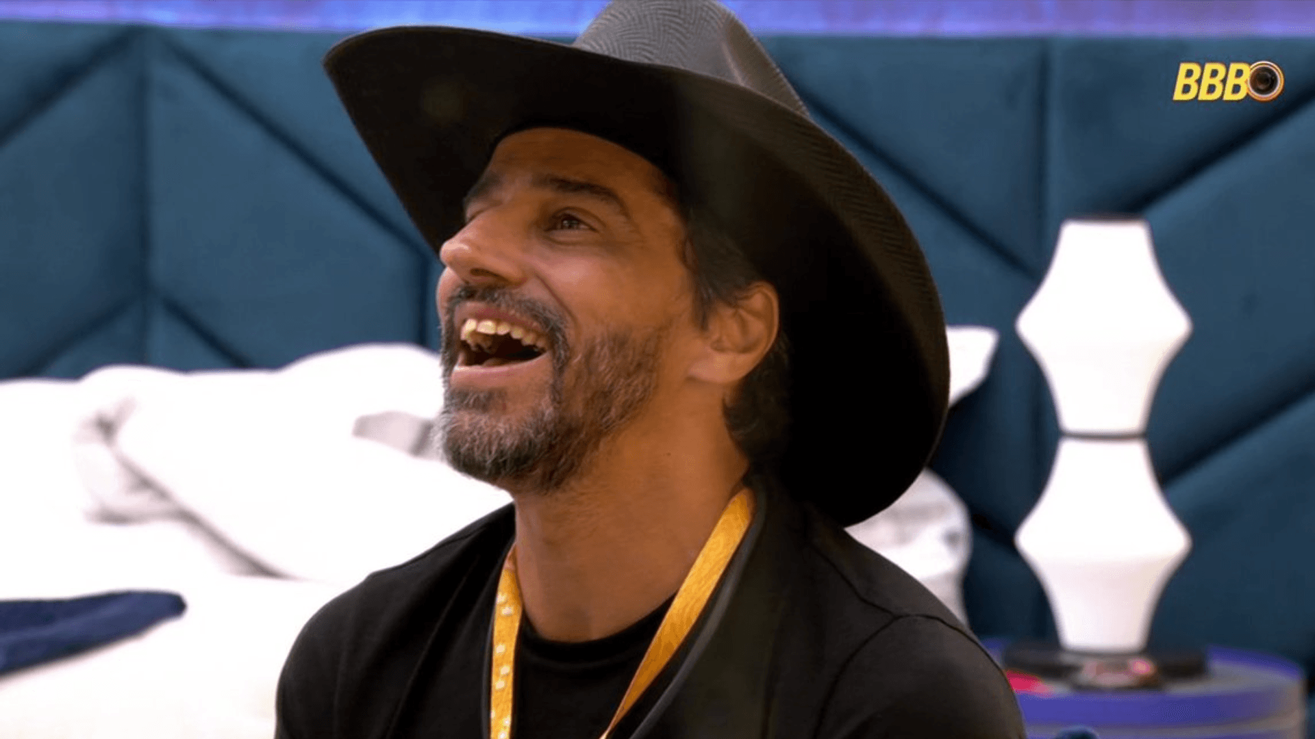 Após vencer prova, Cowboy acorda as aliadas: “VIP”