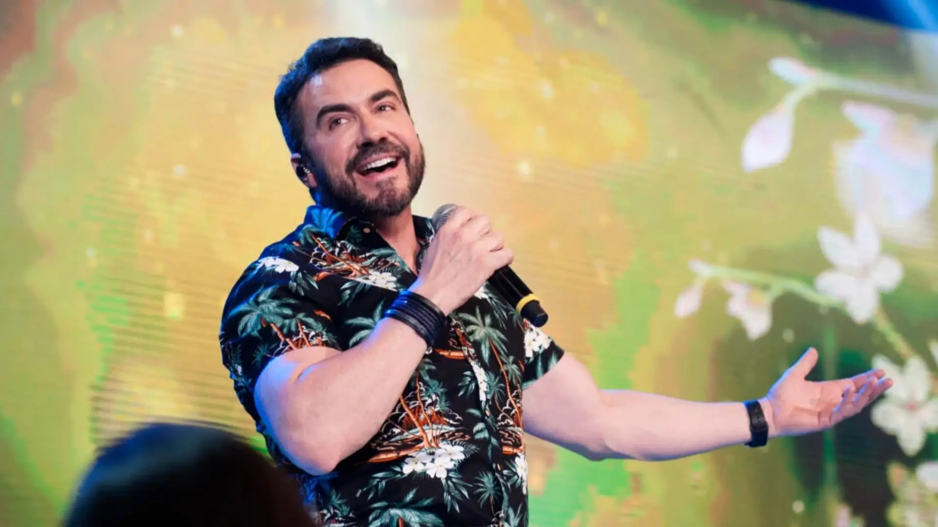 VAZOU! Ministério Público revela valor do cachê de Padre Fábio de Melo