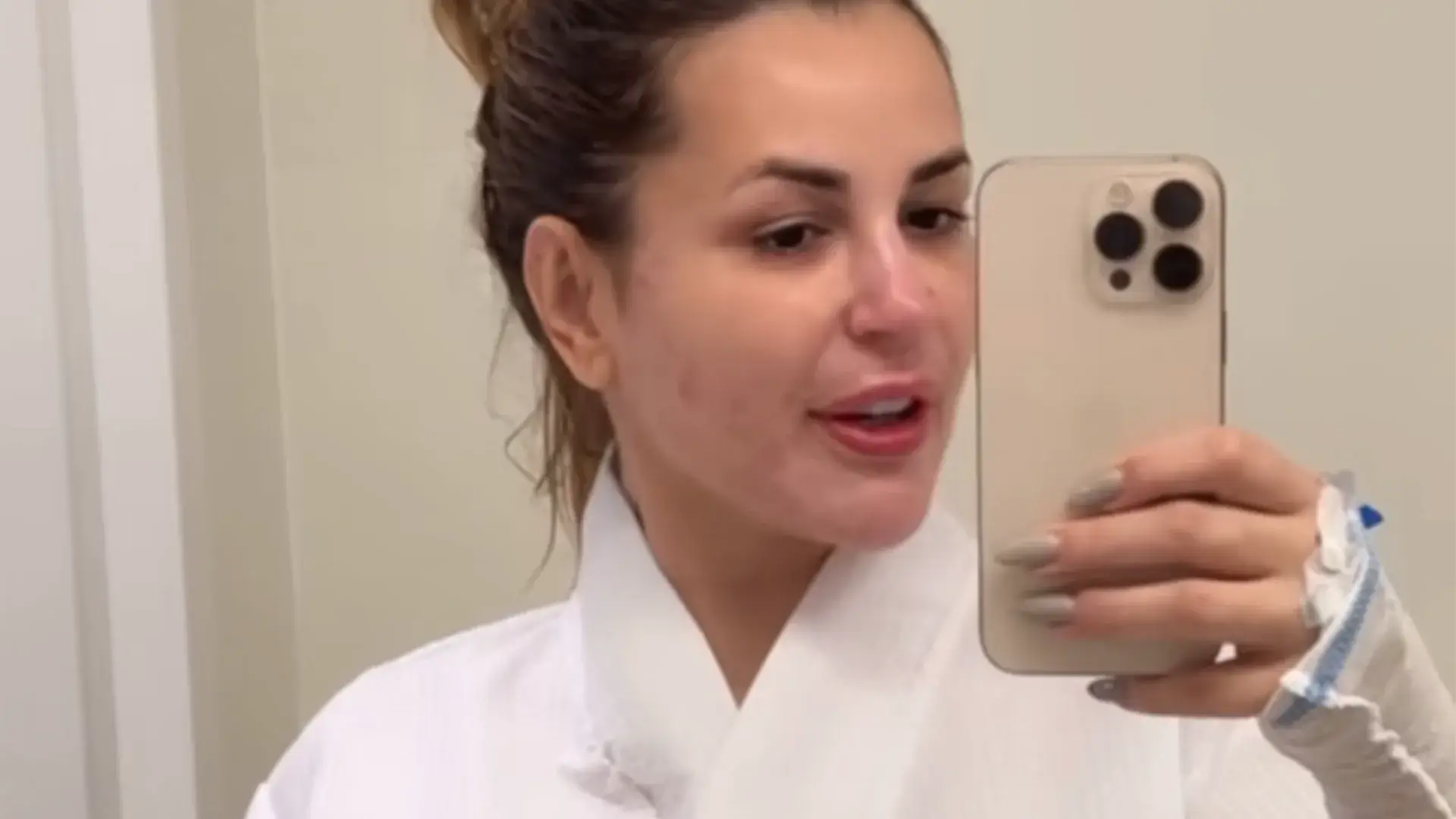 Deolane Bezerra é internada com gastroenterite e ironiza fase “certinha” nas redes