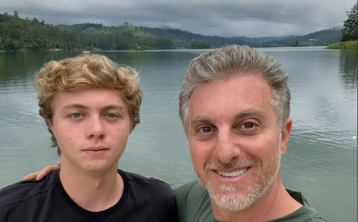 Luciano Huck mergulha com tubarões ao lado do filho e surpreende Angélica