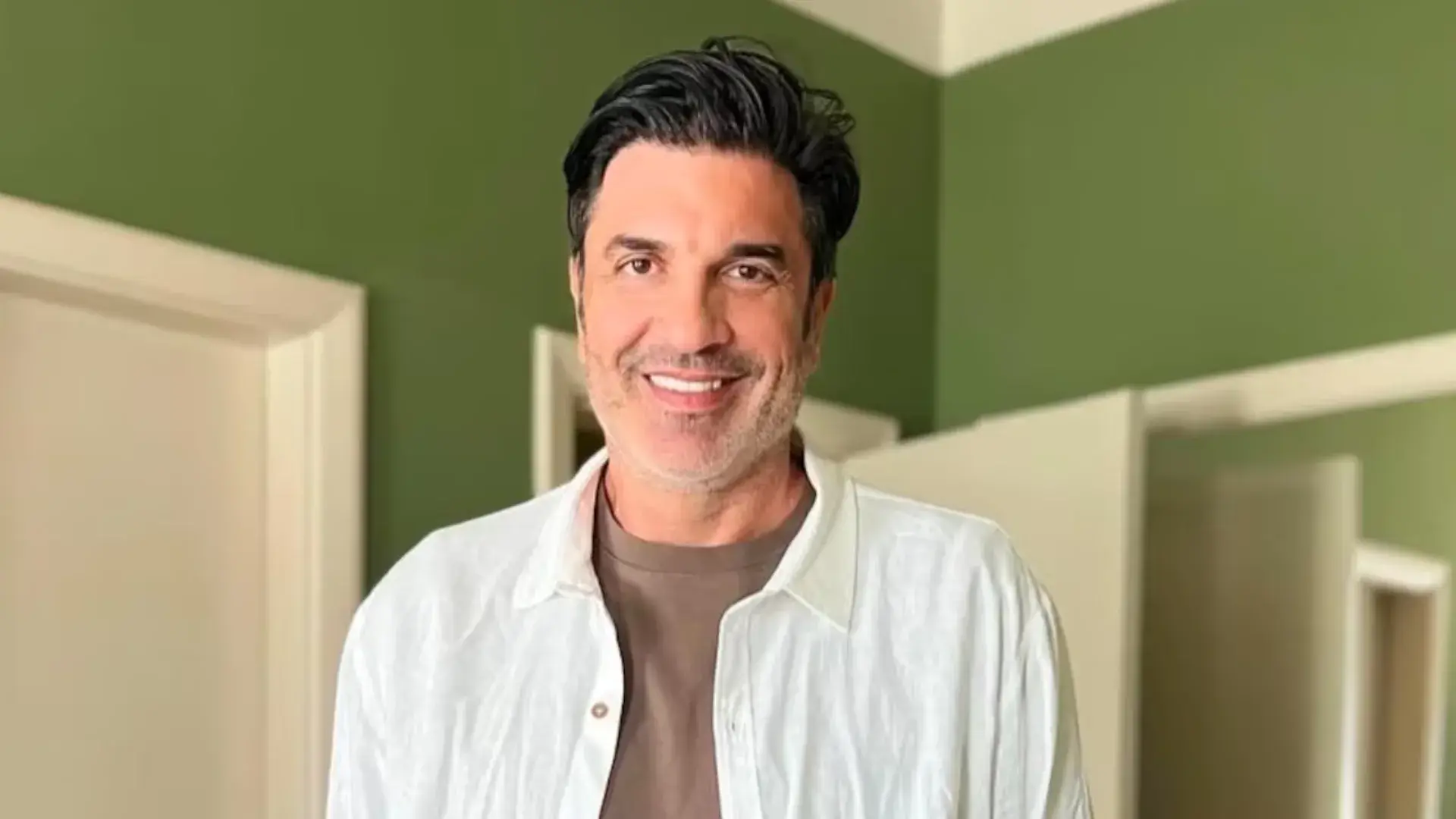 Após cirurgias, Edu Guedes recebe alta 10 dias antes do previsto