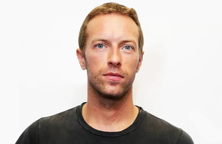 Após flagrar traição, vocalista do Coldplay toma decisão inusitada