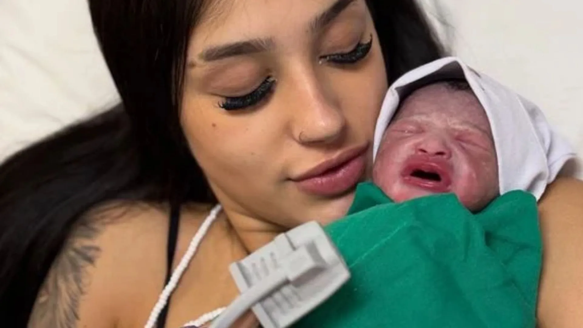 Bia Miranda revela por que não mostra a filha na internet