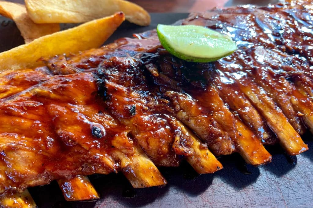 9 receitas incríveis para acompanhar o churrasco de Dia dos Pais