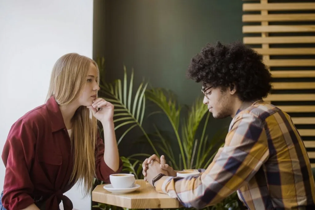 7 maneiras de apoiar uma pessoa com Síndrome de Tourette