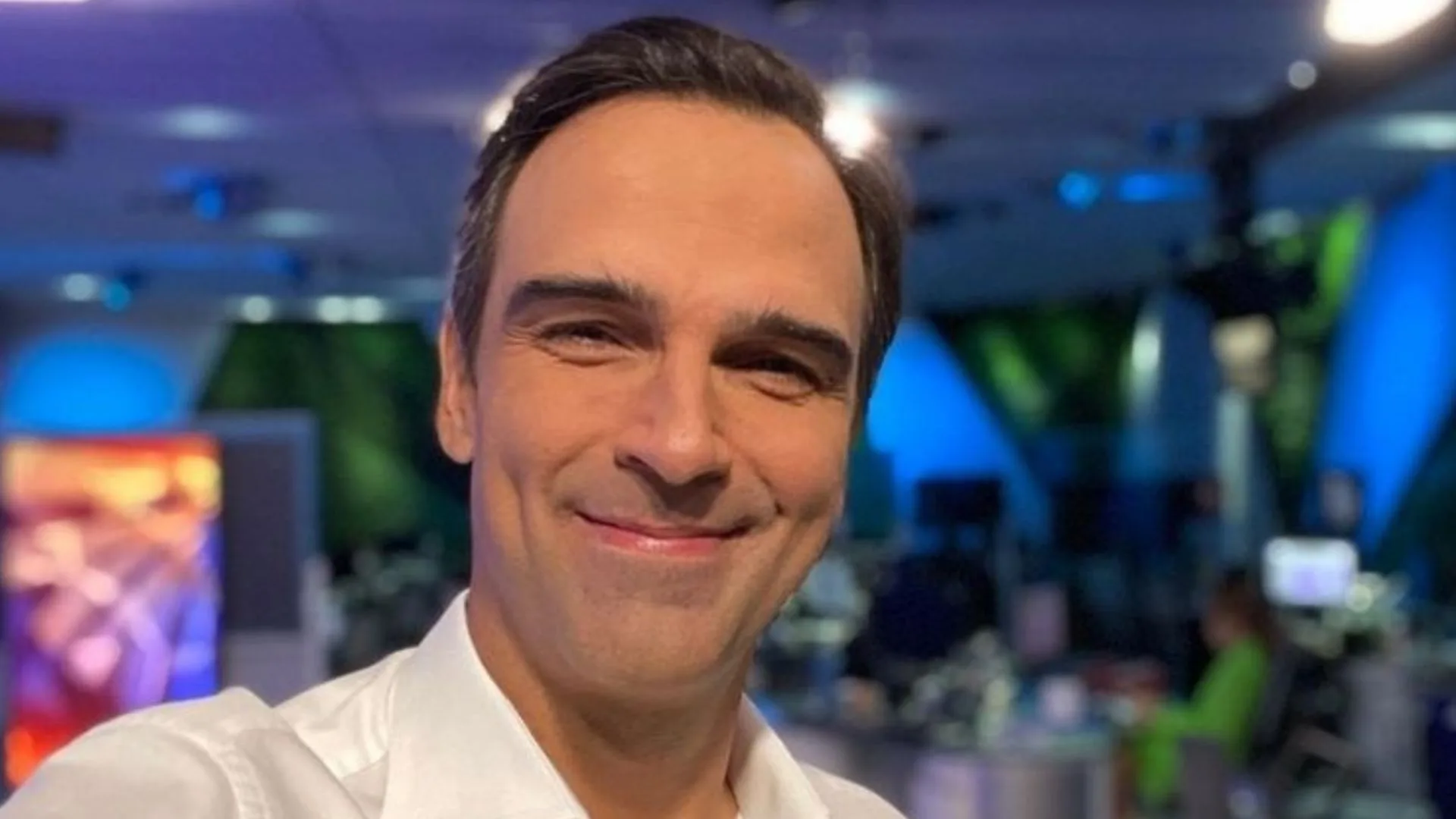 BBB 26: De férias, Tadeu Schmidt comenta sobre seletivas do reality