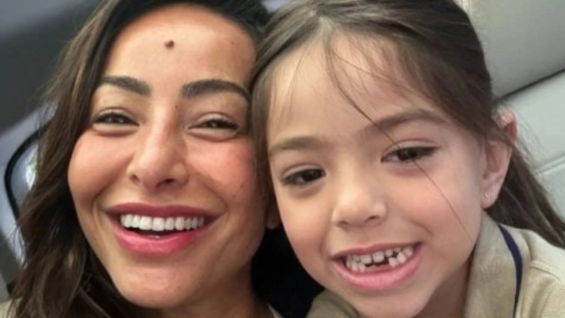 Filha de Sabrina Sato impressiona ao falar em inglês fluente