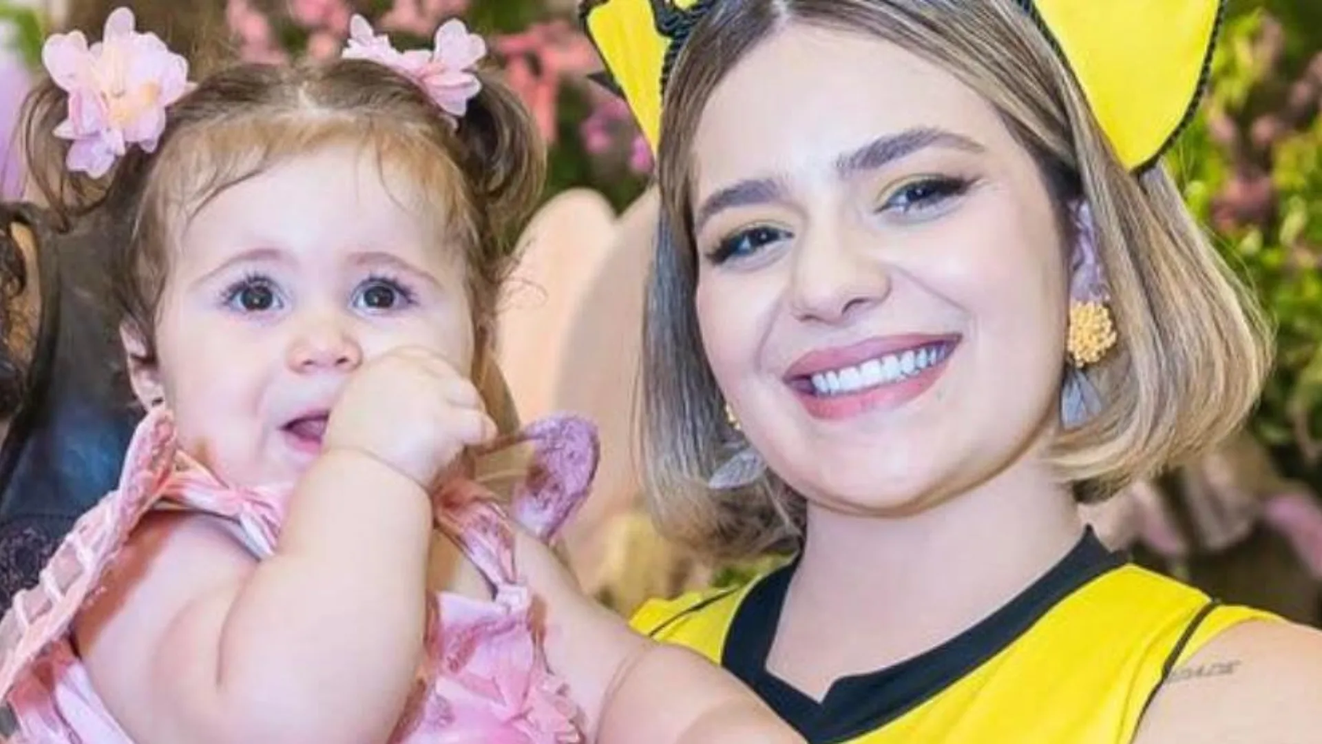 Filha de Viih Tube encanta a influenciadora em momento fofo