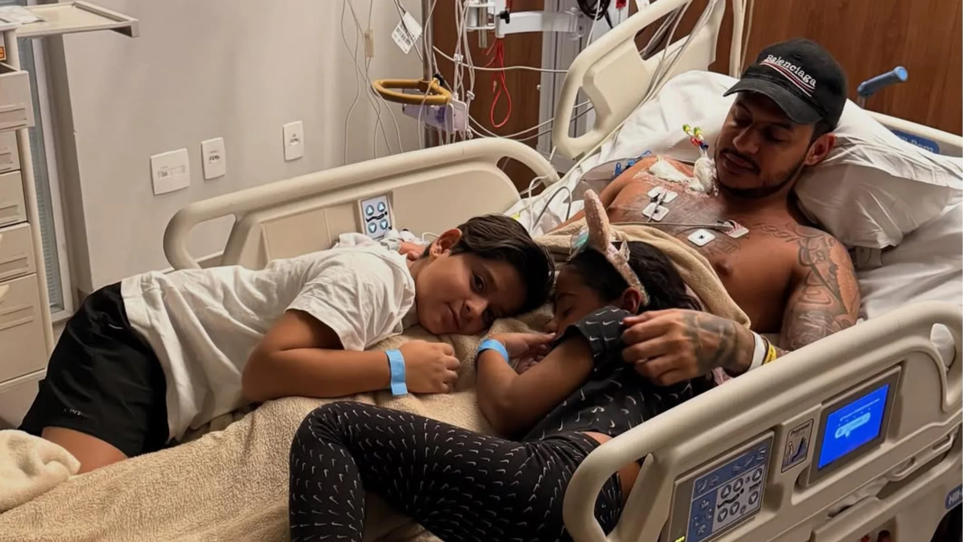 Hungria se pronuncia pela primeira vez após internação: “Gratidão”