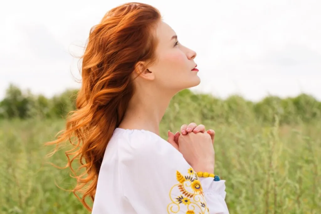 3 decretos proféticos poderosos para atrair dinheiro