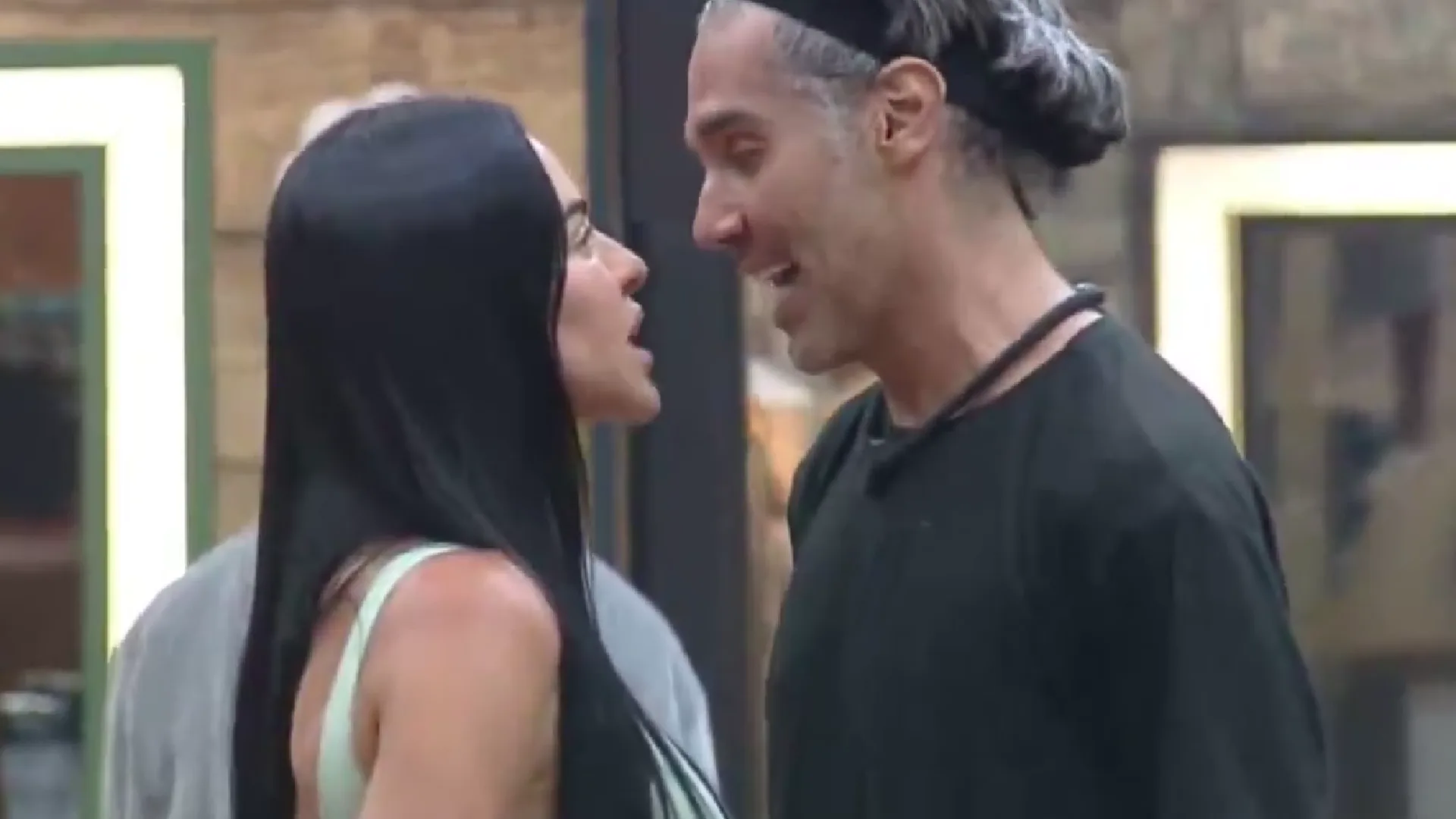 A Fazenda 17: Tamires e Fernando se enfrentam durante treta