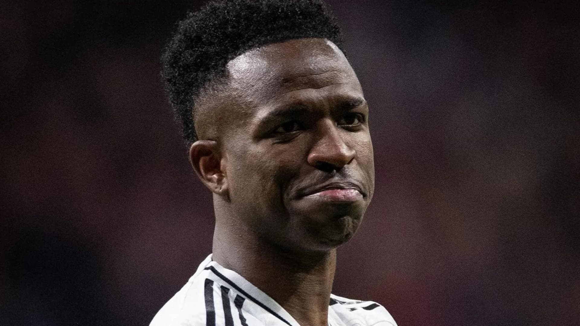 Casa de Vini Jr. sofre princípio de incêndio após falha elétrica