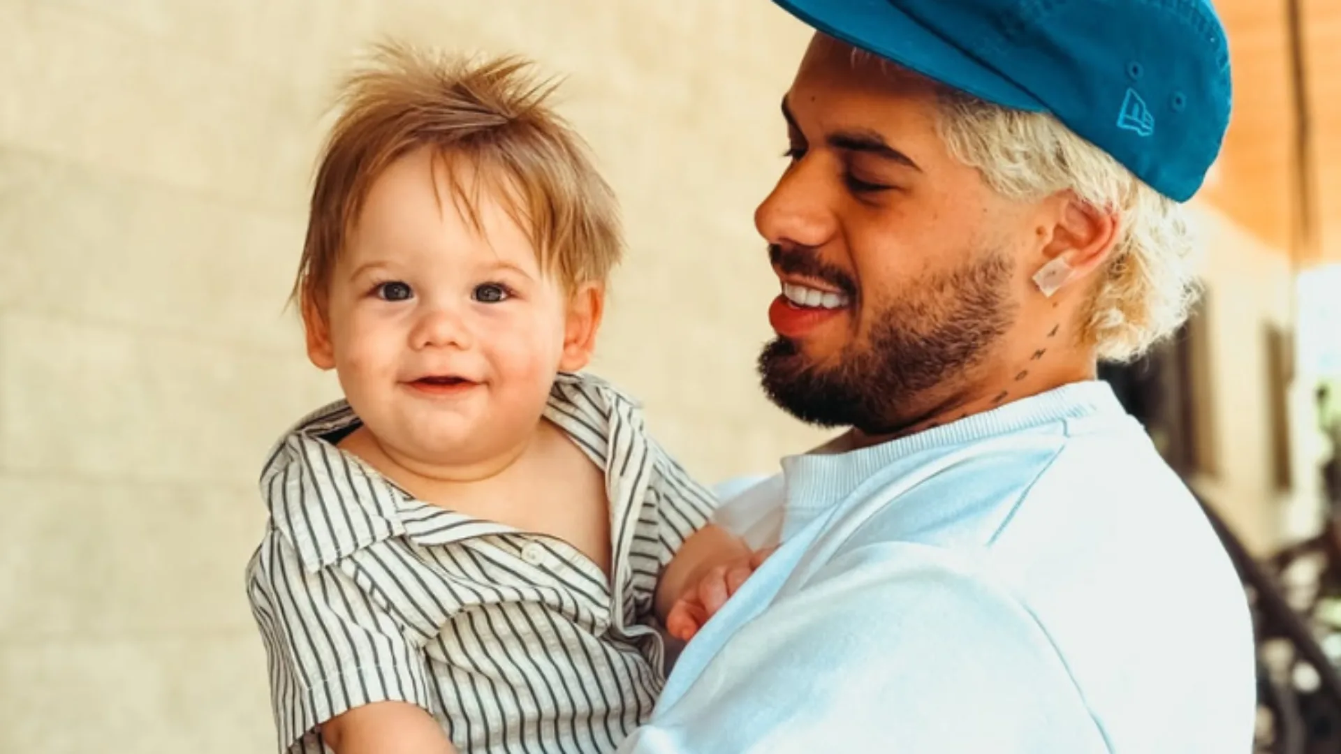 Zé Felipe exibe o filho tentando reproduzir coreografia de música