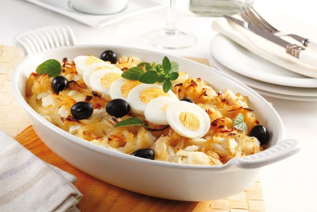 Bacalhau de forno: 3 receitas surpreendentes para o jantar