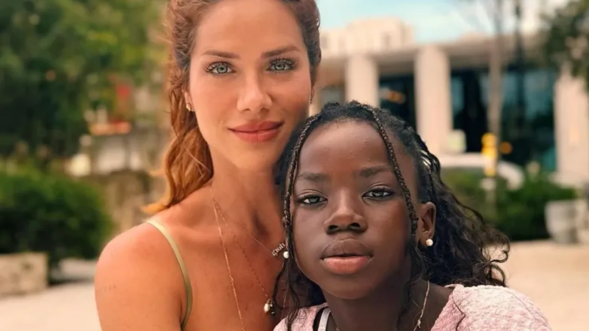 Giovanna Ewbank rebate comentário sobre o visual da filha, Titi