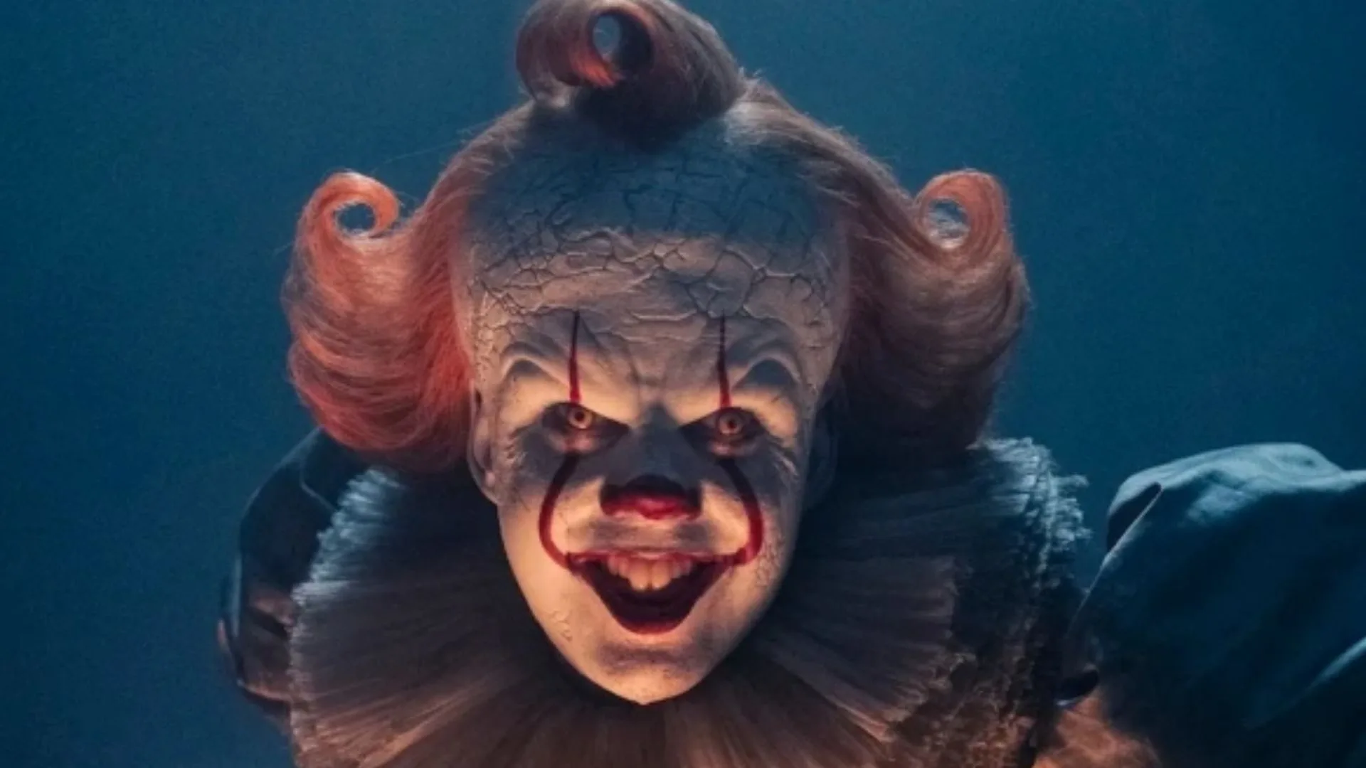 Ator Bill Skarsgård exibe transformação para viver o papel de Pennywise