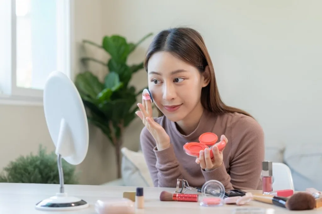 Guia para a maquiagem que resiste à maratona de fim de ano