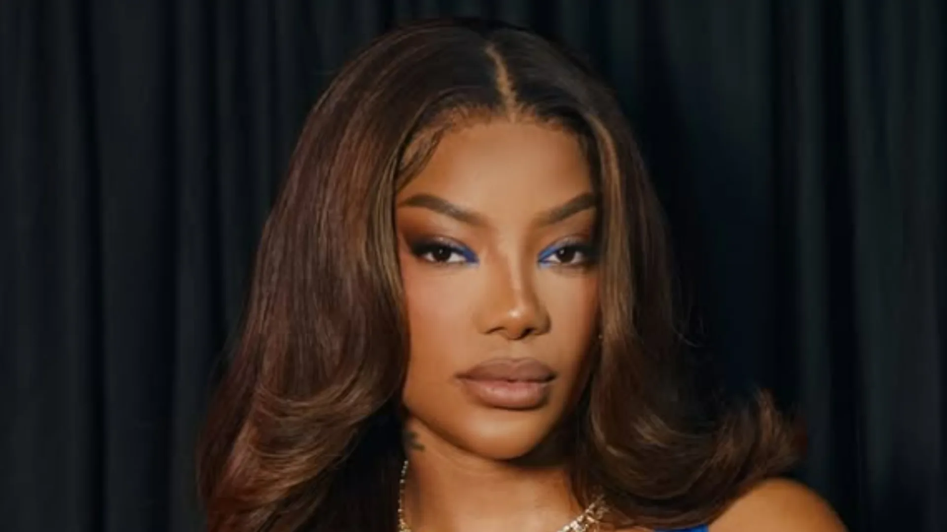 Ludmilla exibe novo carro luxuoso avaliado em R$ 2,5 milhões