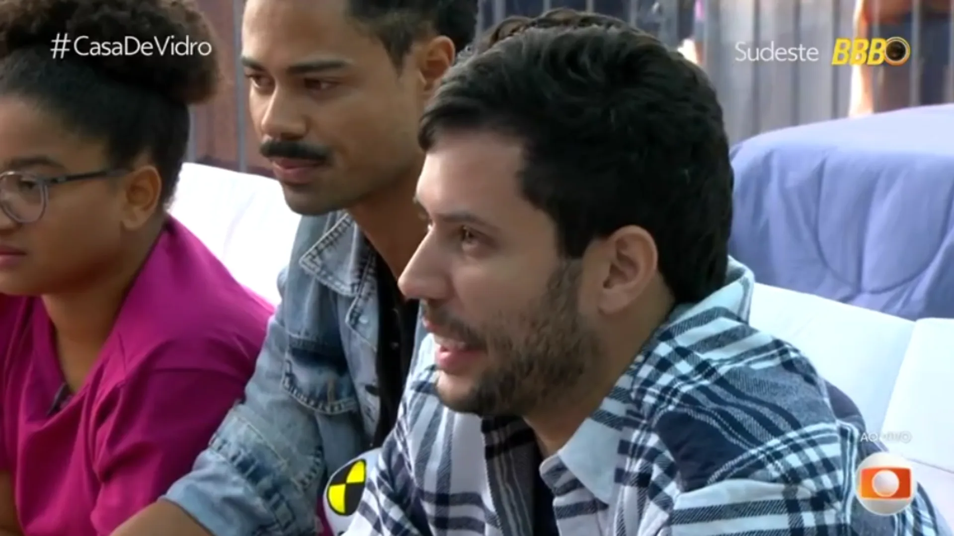 BBB 26: Após quase desistir, Marcel leva bronca de Tadeu Schmidt