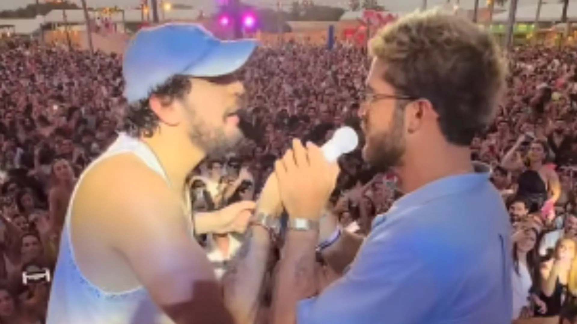 Nattan convoca João Guilherme ao palco após ver o ator na plateia