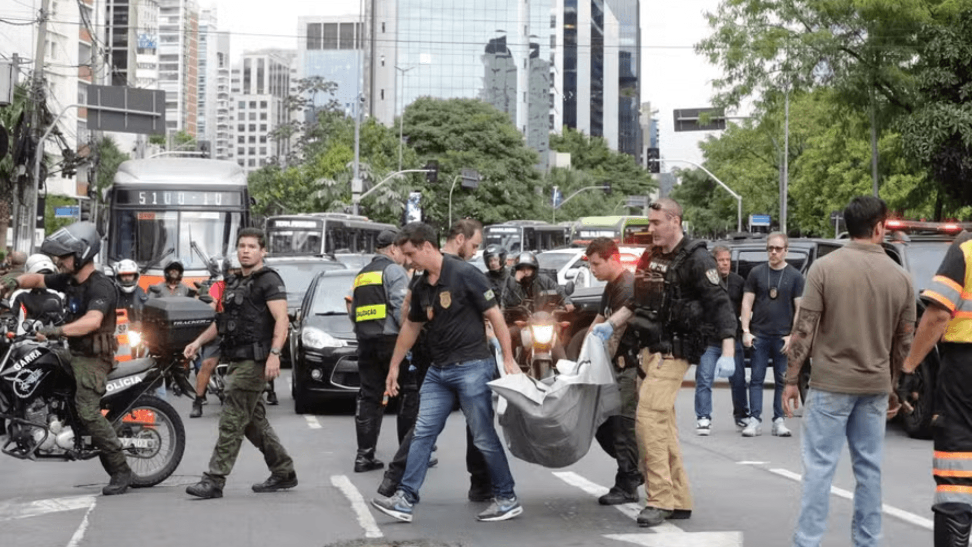 Tiroteio na Faria Lima deixa um morto e ao menos dois feridos após perseguição policial