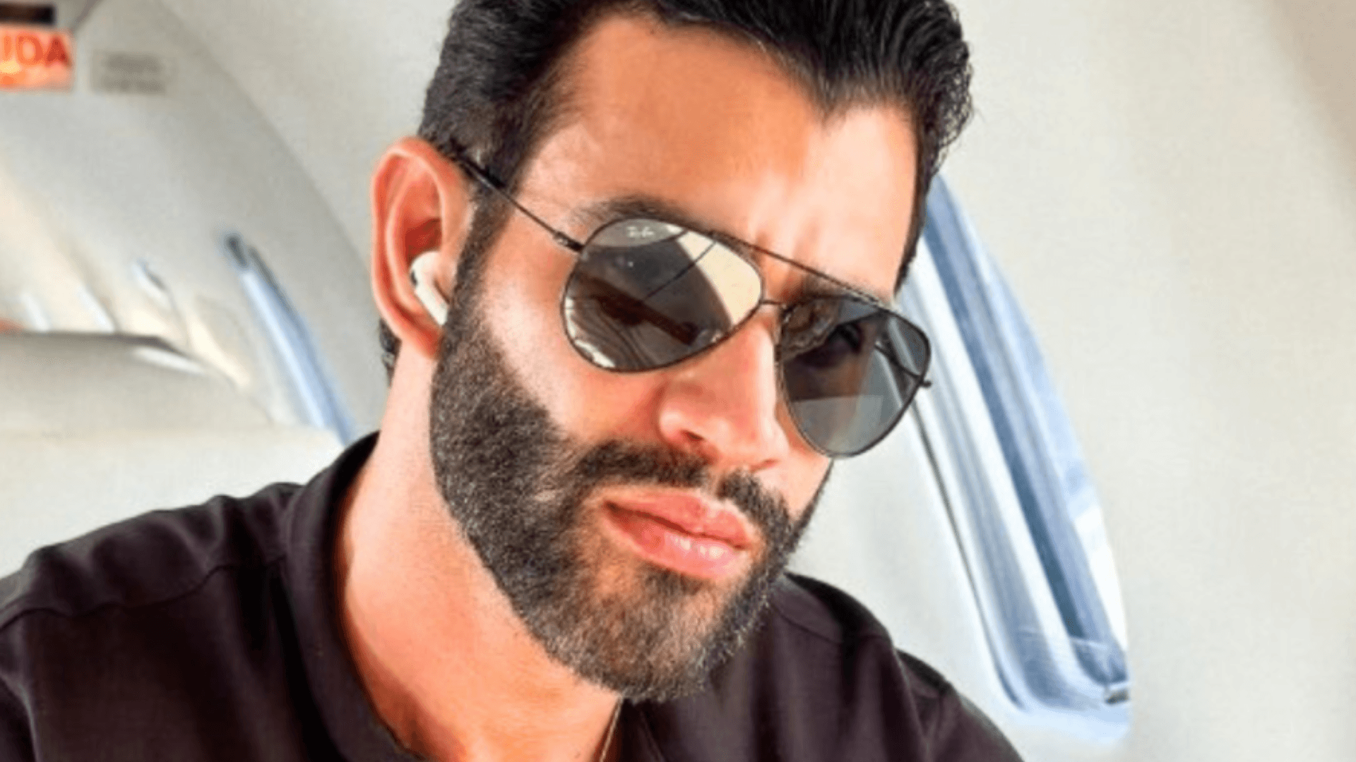 Gusttavo Lima realiza show surpresa e gratuito em Bela Vista de Goiás