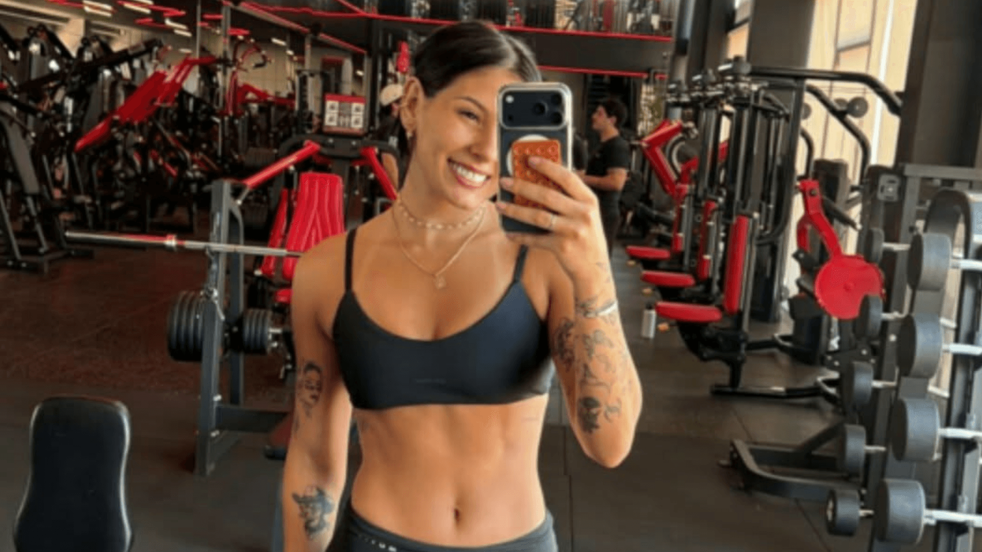 Ana Castela mostra evolução física: “Parece que sou enorme”