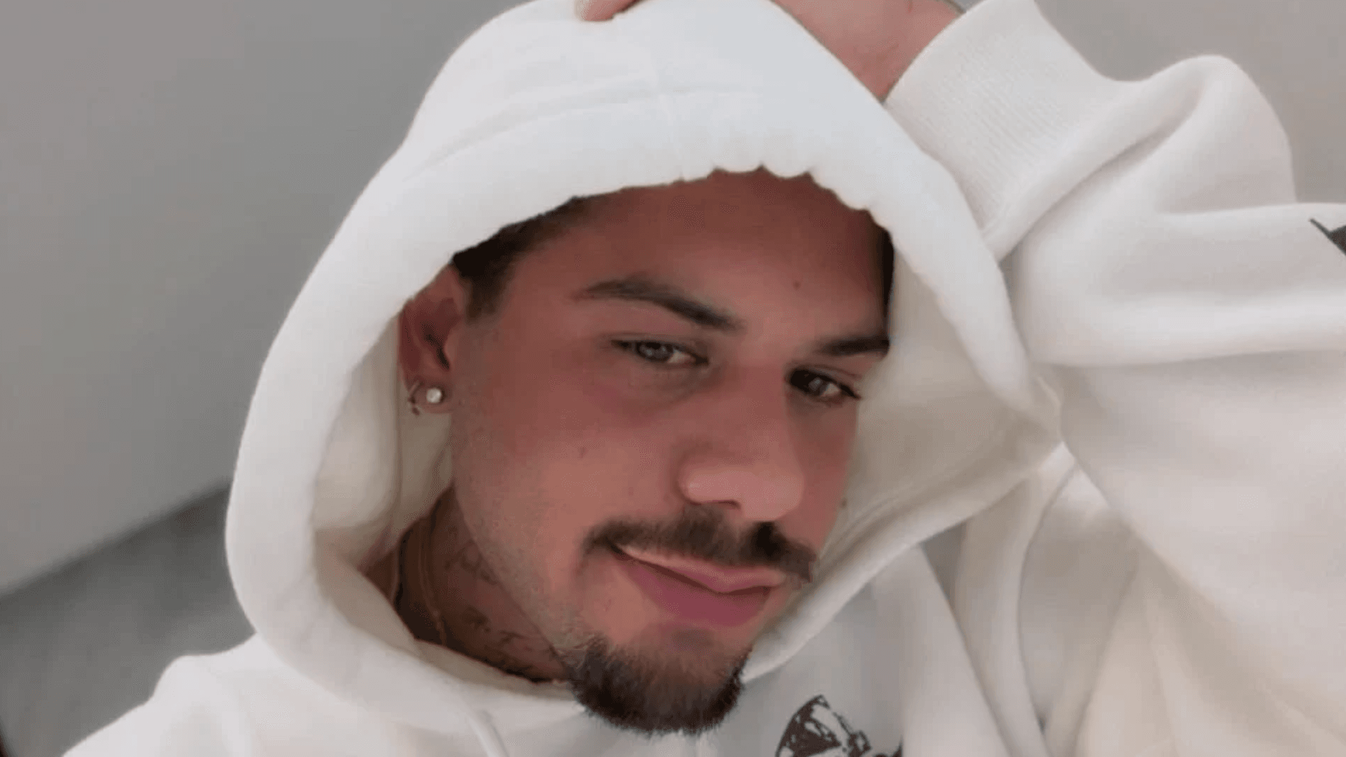 Zé Felipe detona cantor que cancelou participação em show