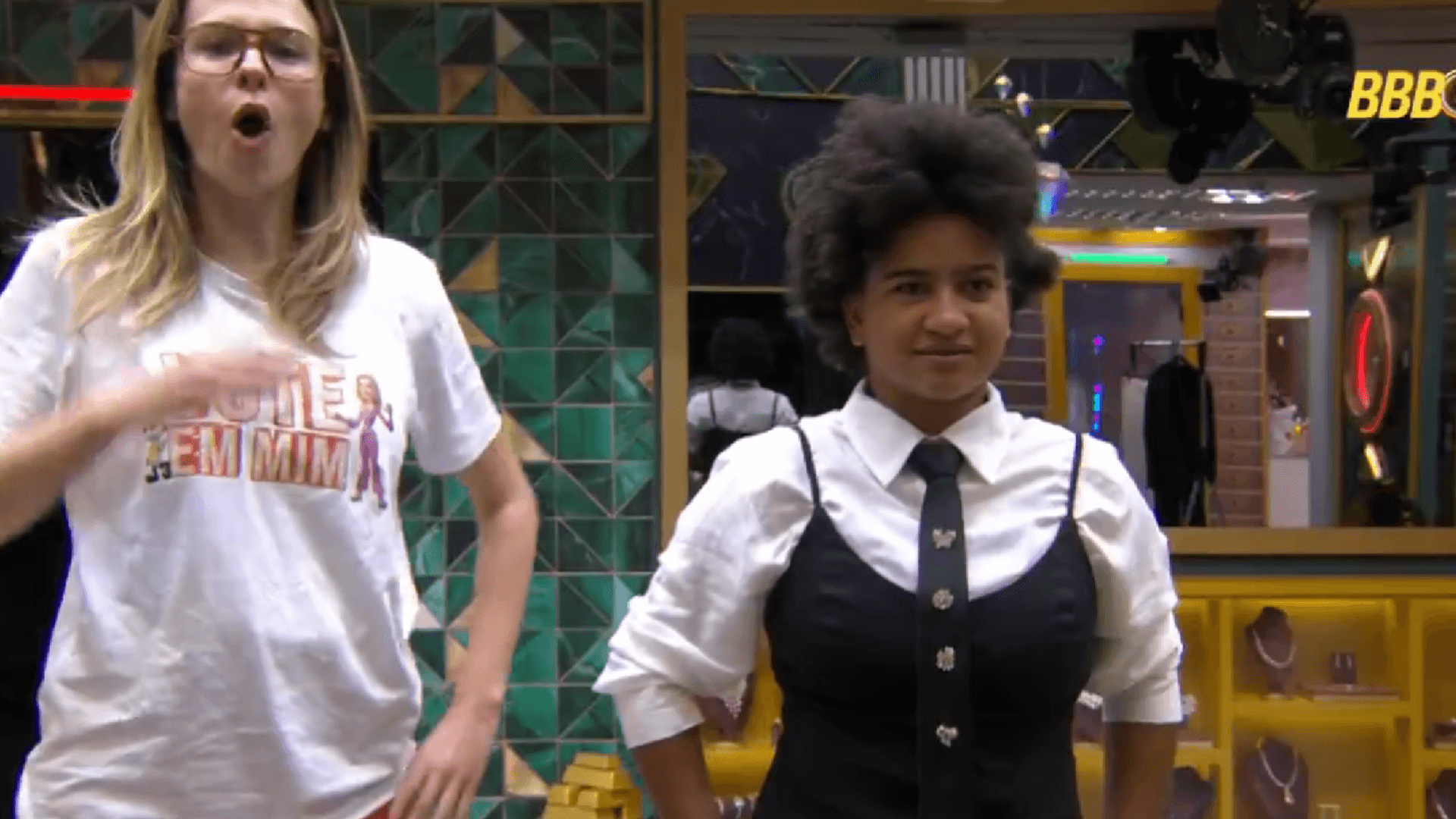 Ana Paula e Juliano exaltam look de Milena para a final