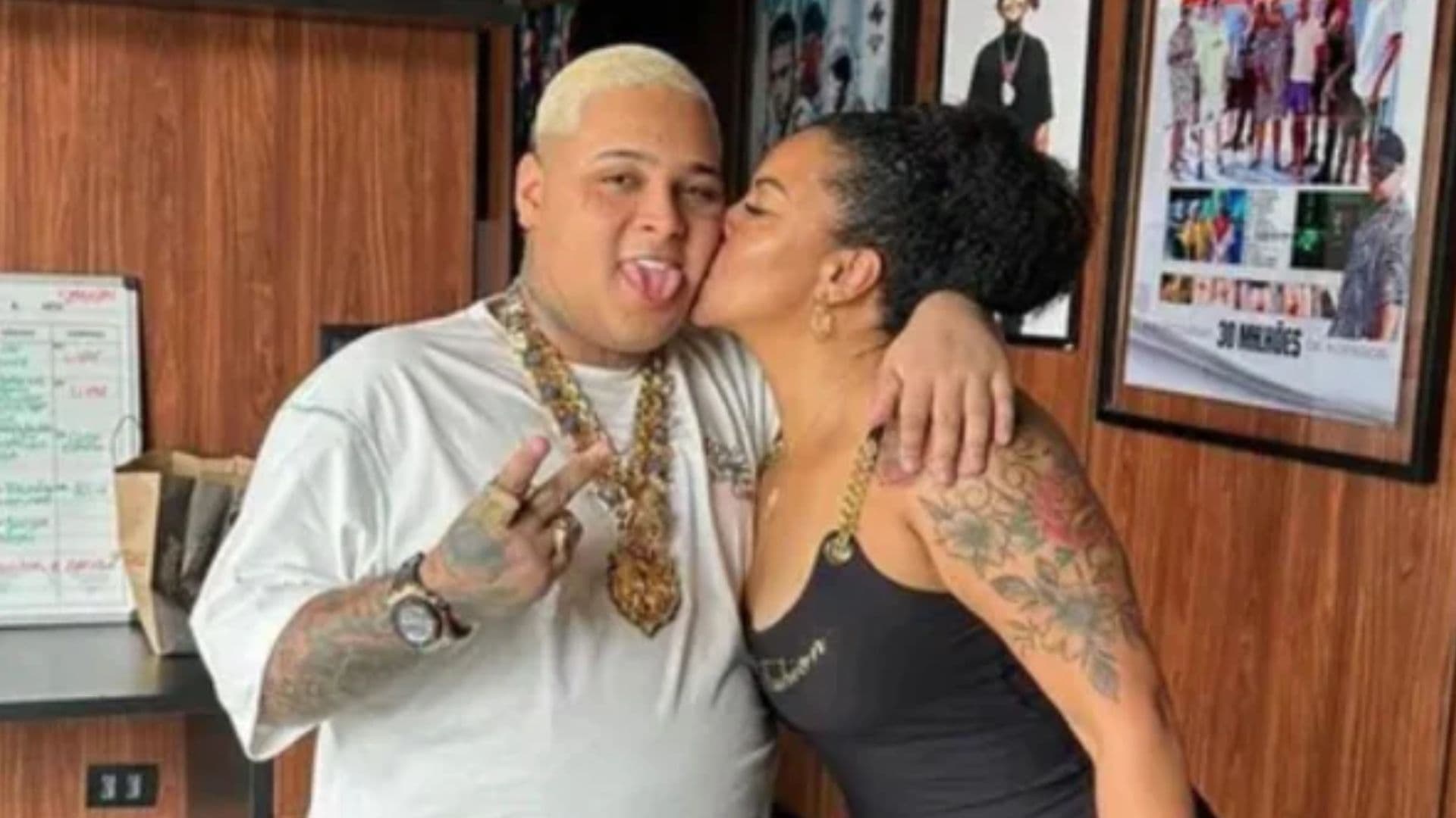 Avó de MC Ryan rebate acusações e protesta após PF pedir prisão do funkeiro