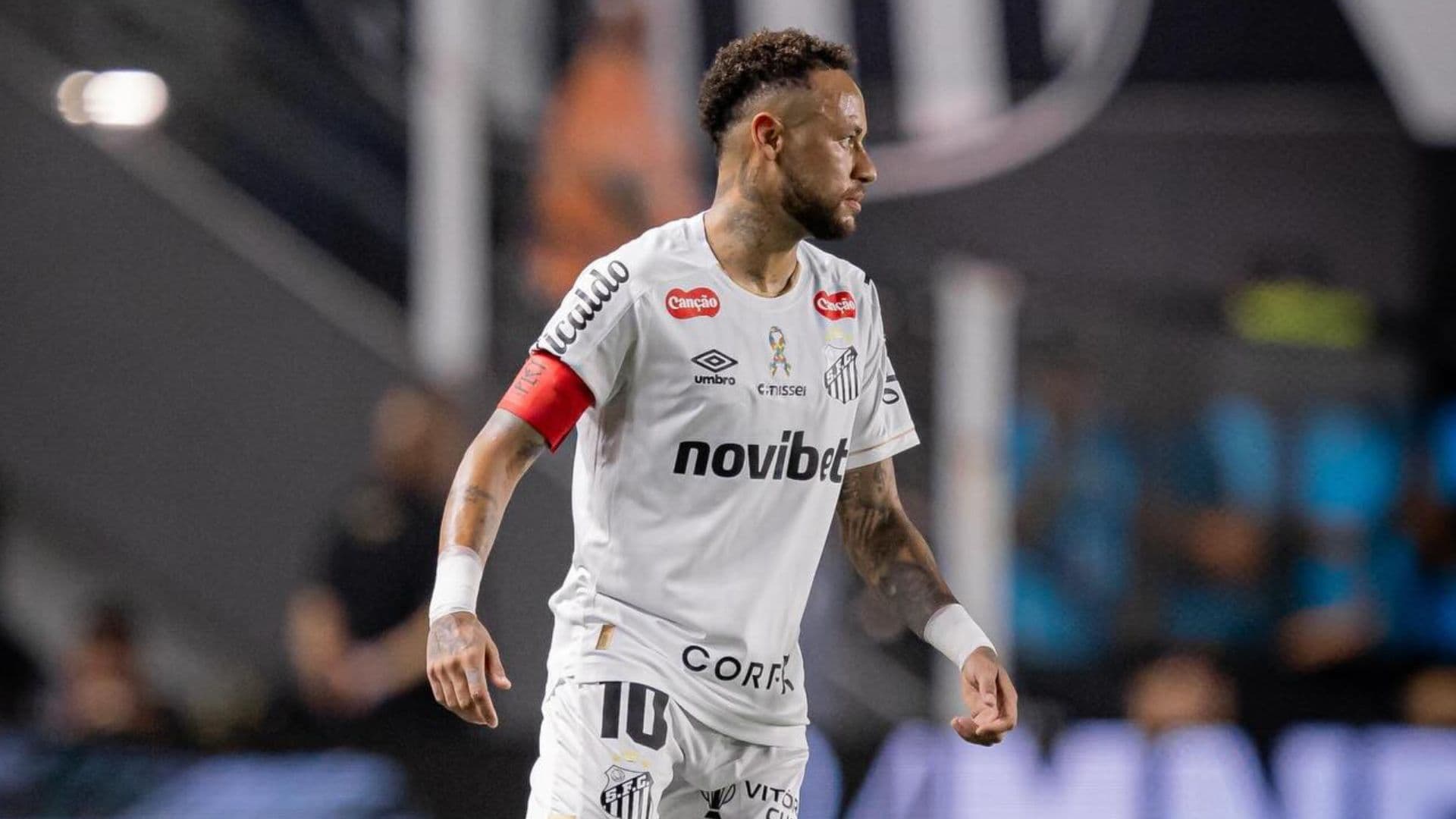 Neymar torcedor calar a boca após empate entre Santos e Recoleta