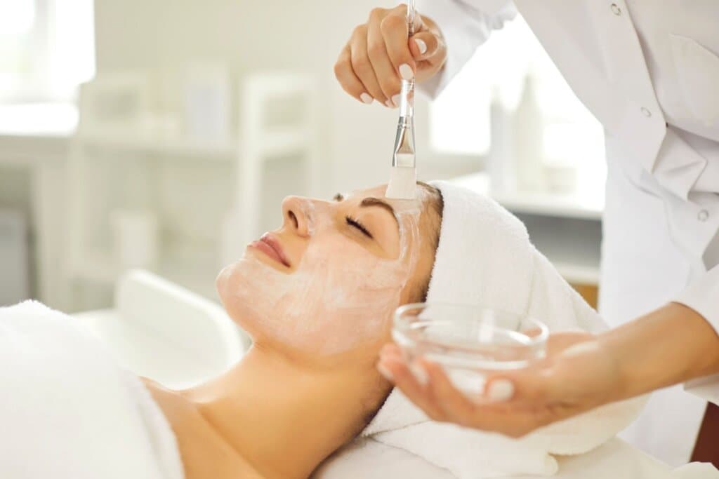 Outono e beleza: veja os procedimentos ideais para pele e cabelo nesta estação