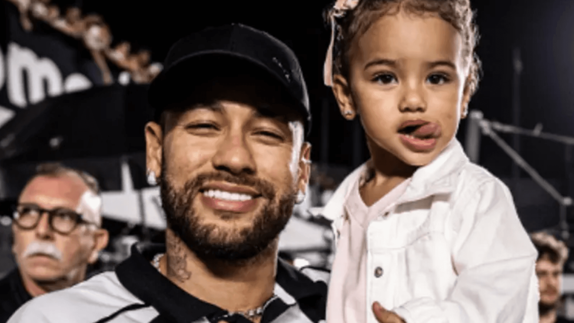 Neymar celebra primeira Copa do Mundo de Mavie: “Muito barulho”
