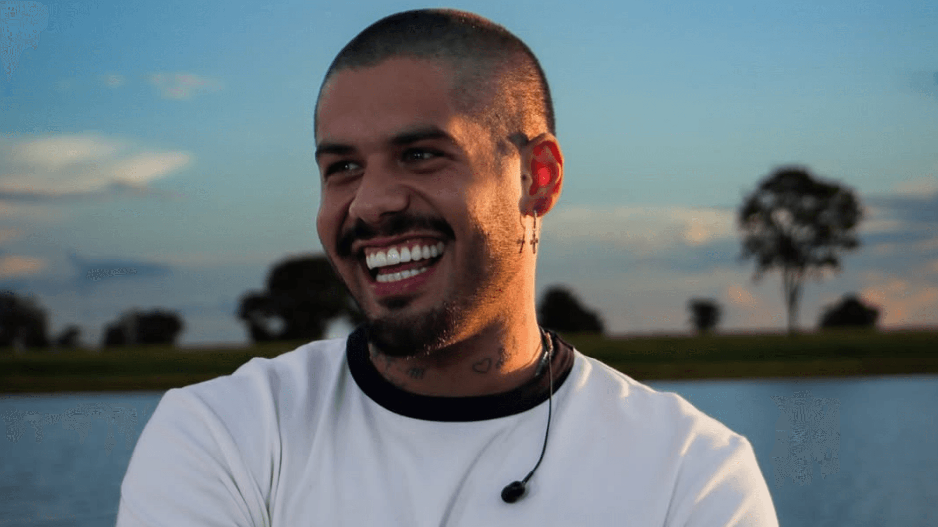 Zé Felipe reclama de xingamentos da nova geração e reage: “Beta é a minha chibata”