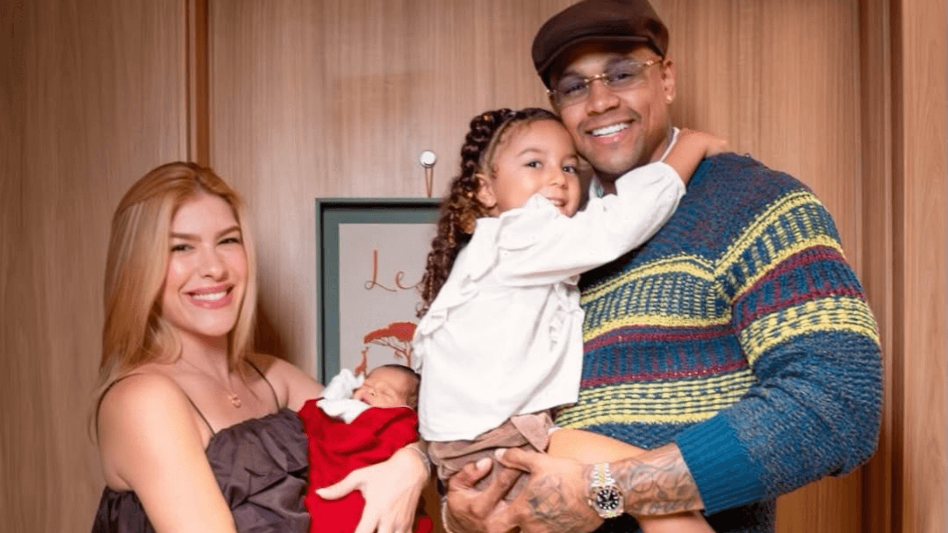 Lore Improta celebra volta para casa com o pequeno Levi