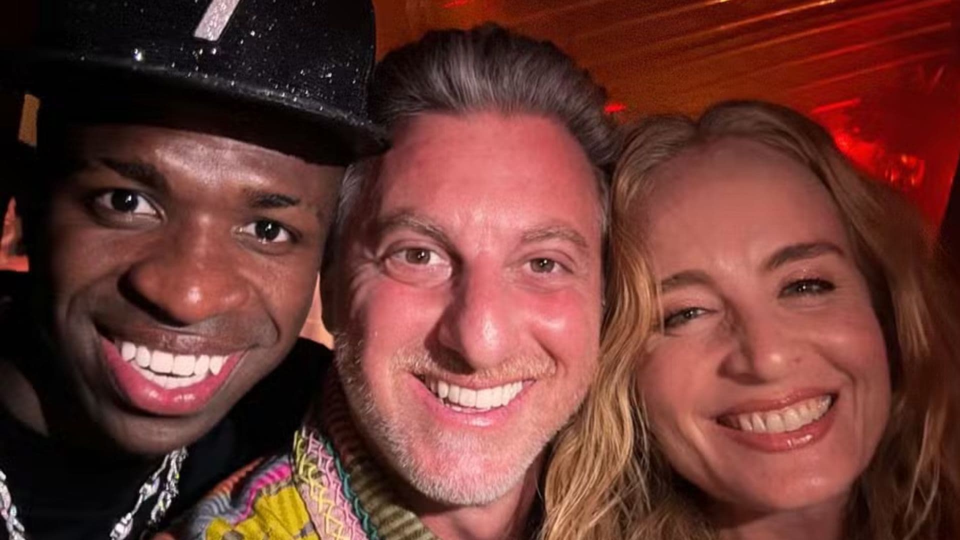 Luciano Huck posa com Vini Jr e brinca sobre Virginia: “Muito brava”