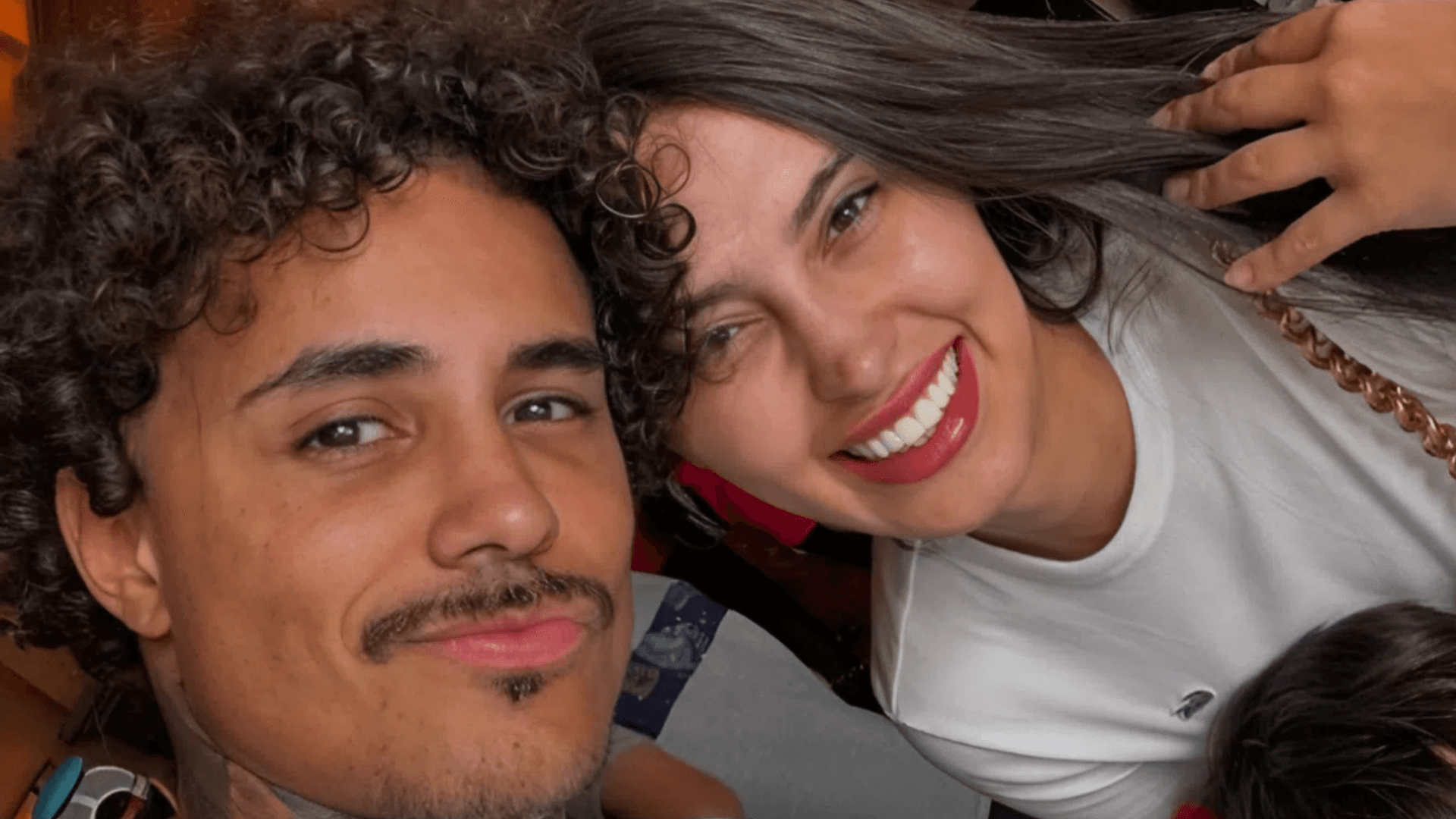 MC Livinho e Byanca Gabarron terminam após 10 anos juntos, diz portal
