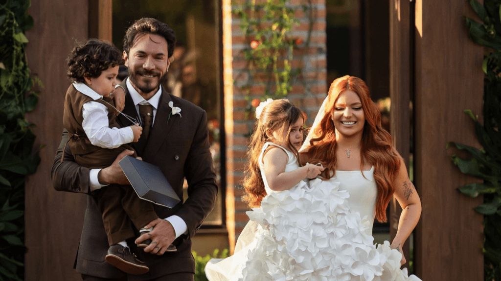 Viih Tube expõe desistência de banda de tocar em seu casamento após ser cancelada: “Vou processar”