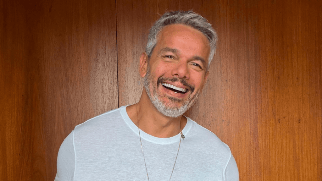 Otaviano Costa se manifesta pela primeira vez após lesão em ensaio da Dança dos Famosos: “Jogador caro”