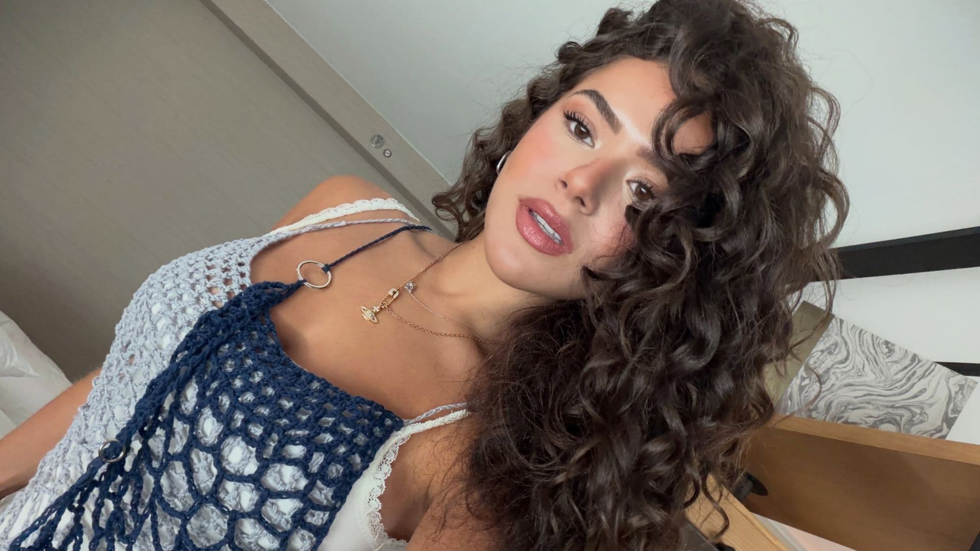 Maisa participa de trend viral e revela tipos de homens que não namoraria