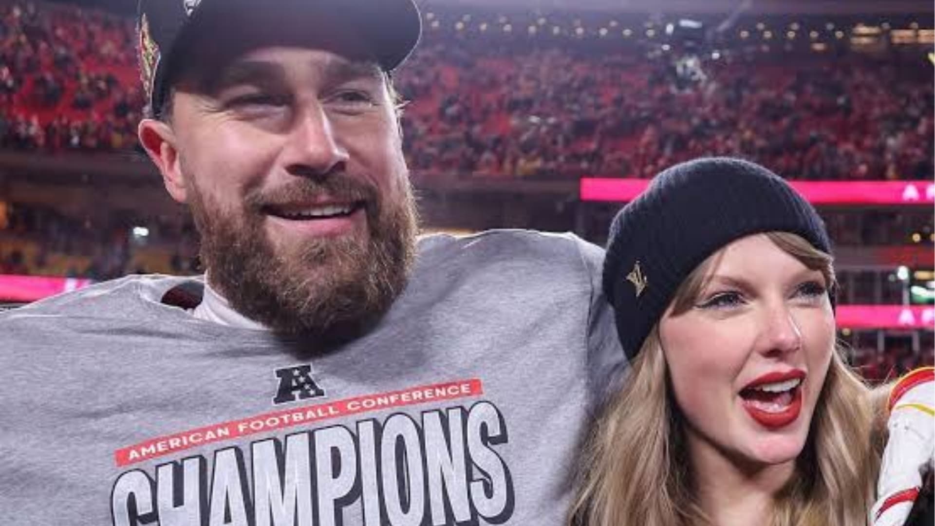 Taylor Swift exibe aliança após touchdown de Travis Kelce: “É o meu marido”