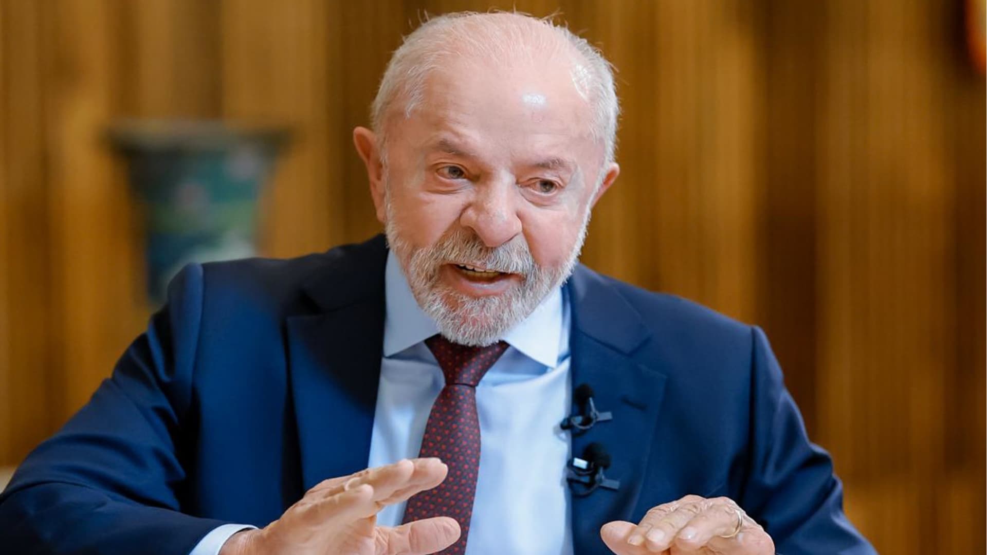 Lula troca debate com presidenciáveis na Globo por entrevista em podcast