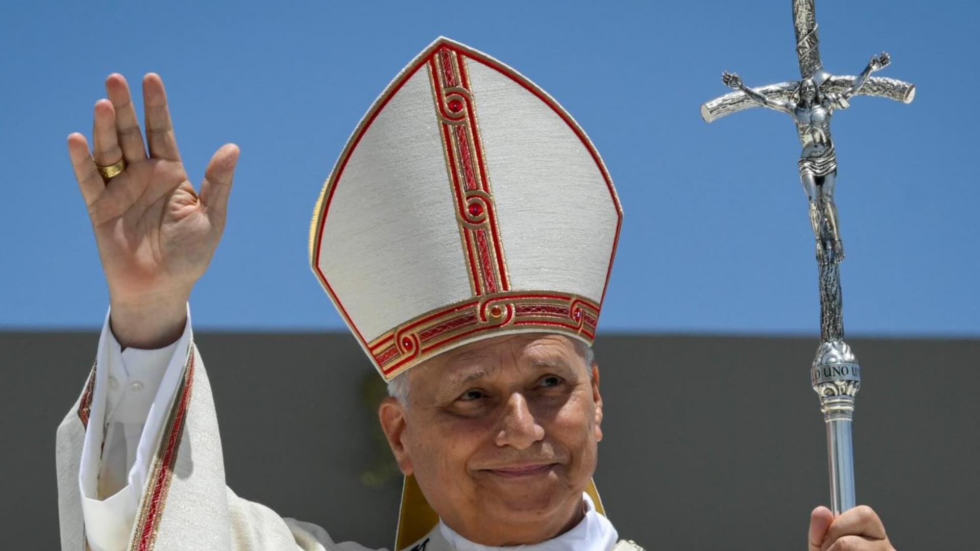 Papa Leão XIV passa por cirurgia para retirada de nódulo no pulmão