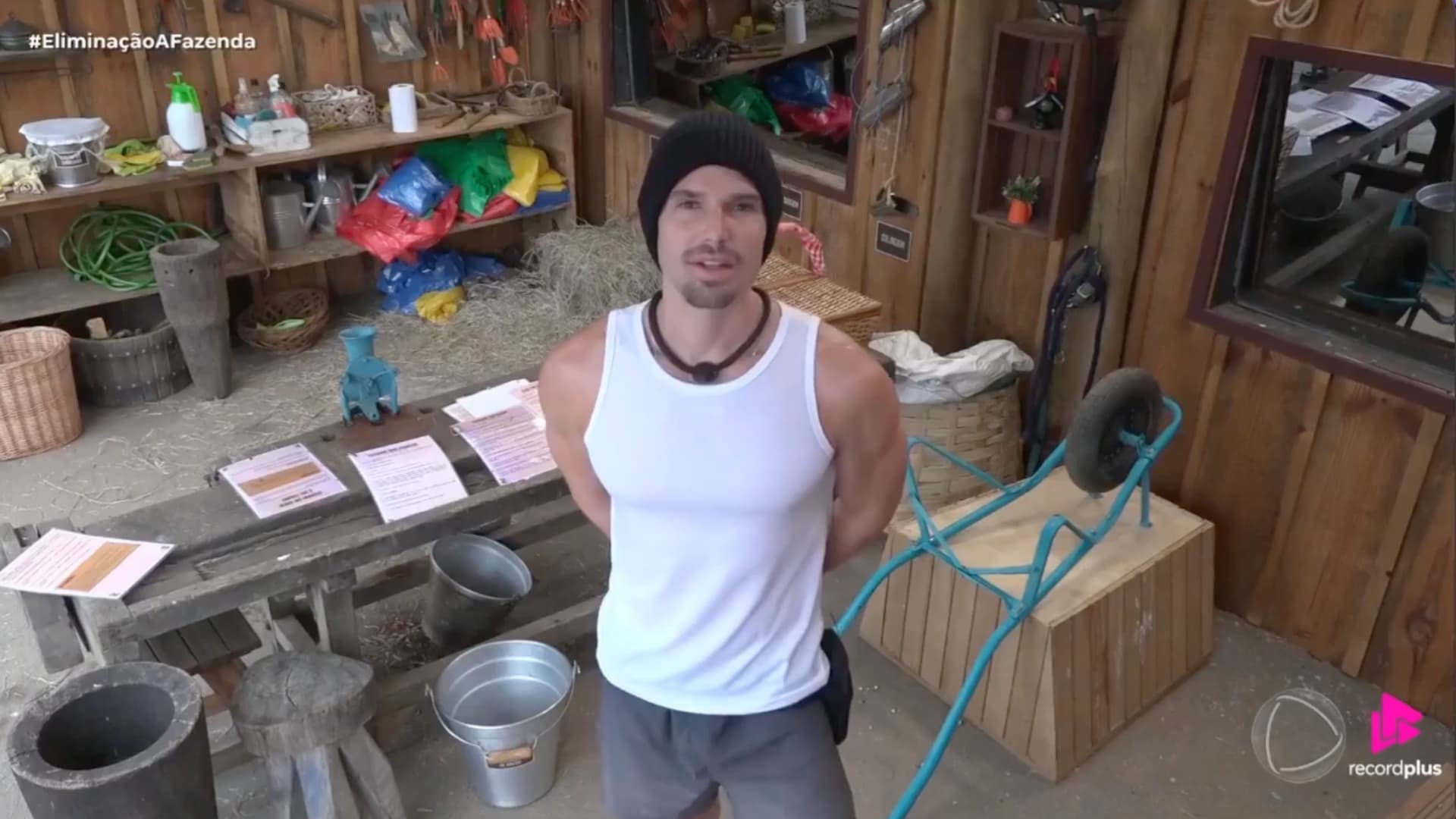A Fazenda 18: Record exibe momento em que Jonatas Faro desiste do reality