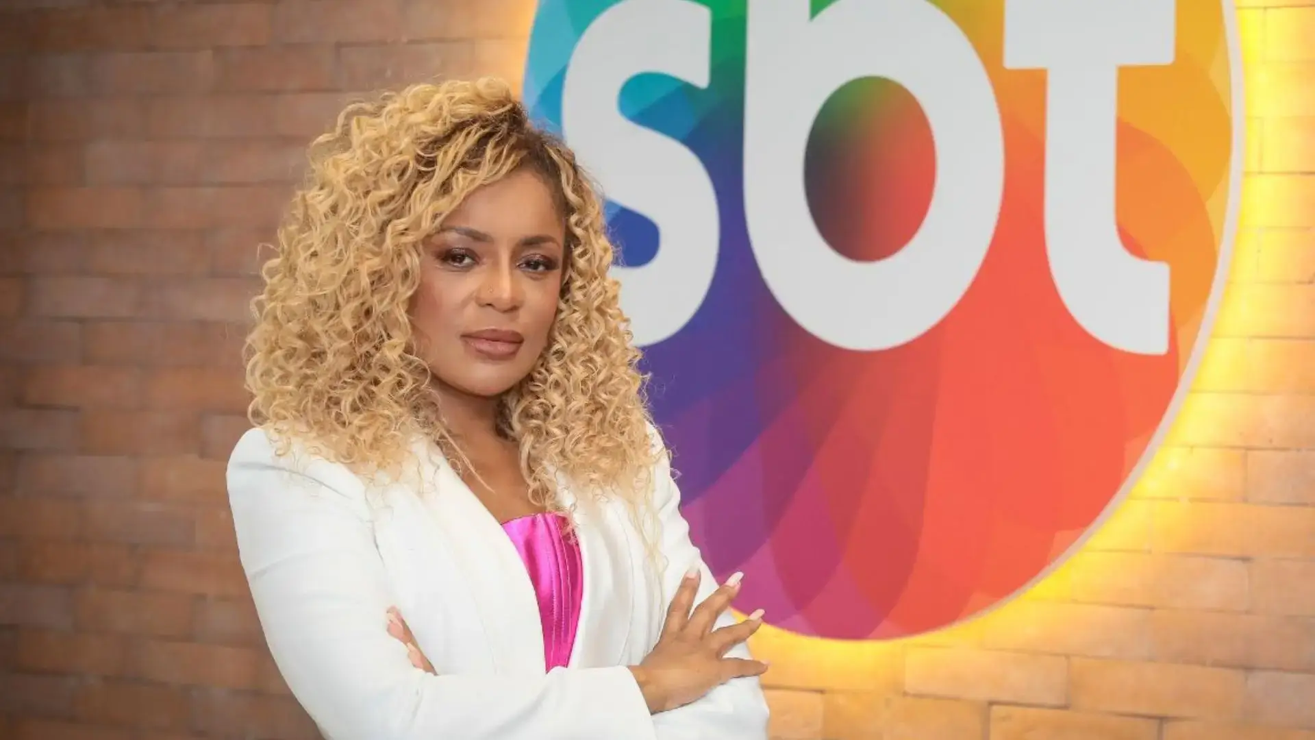 Demitida? SBT define futuro de Cariúcha na emissora