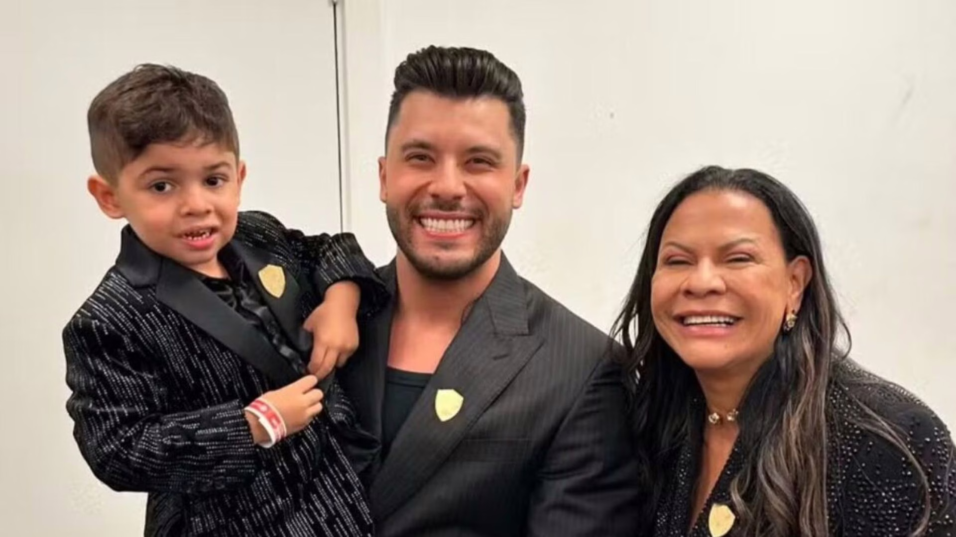 Felipeh Campos diz que Dona Ruth tentou manchar a imagem de Murilo Huff