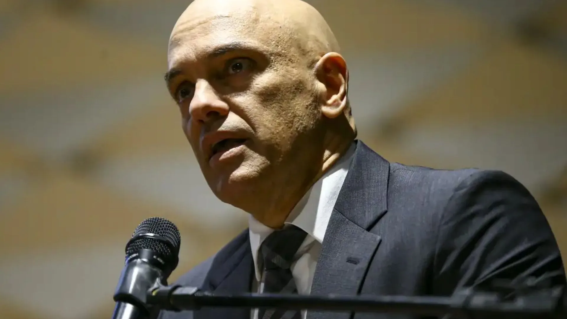 Sensitivo faz previsão sobre Alexandre de Moraes e choca