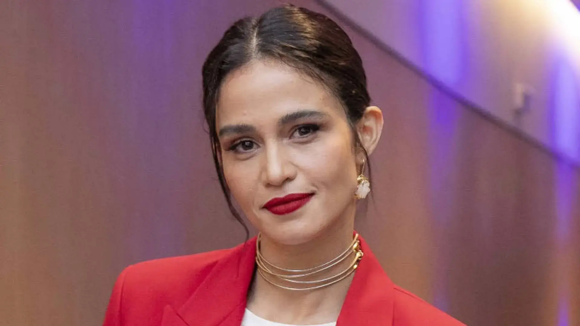 Nanda Costa critica pressão das redes sociais e diz que futuro está na arte tradicional