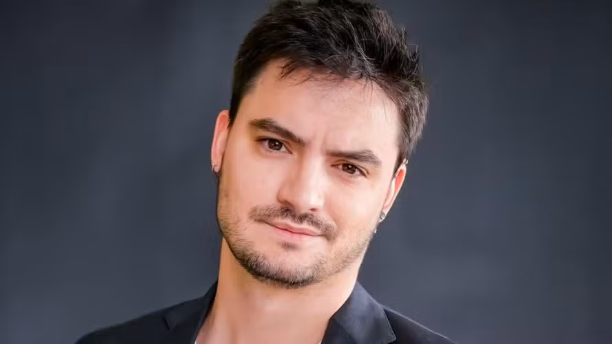 Felipe Neto mostra bastidores nada glamourosos de viagem a Roma