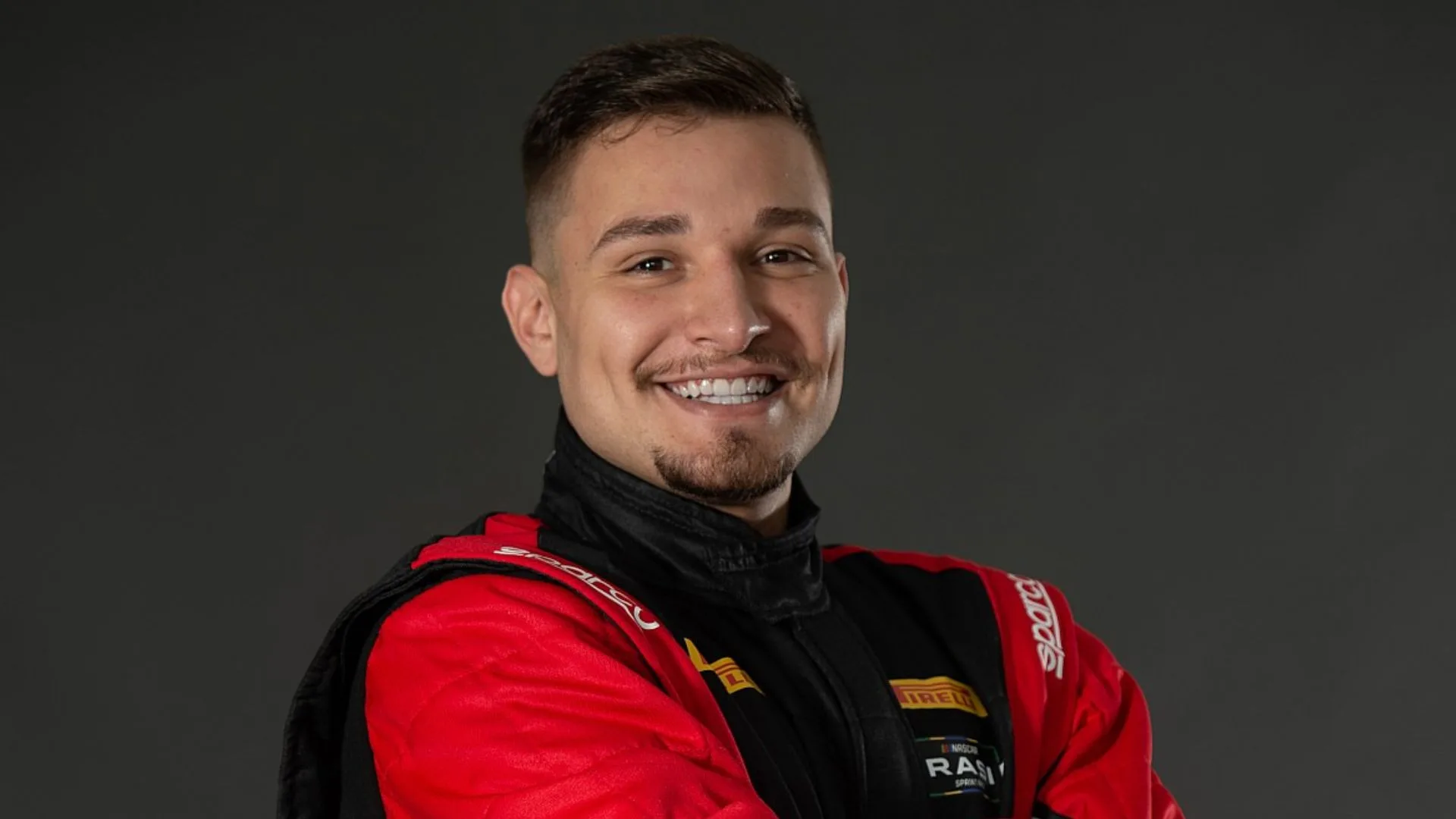 MC Gui volta a expor informações externas que recebeu em reality